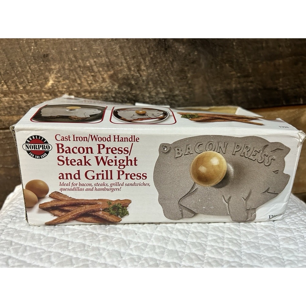 Cast Iron Bacon Press‎ By Nor-pro Grill Wooden Handle Stays Cool NIB